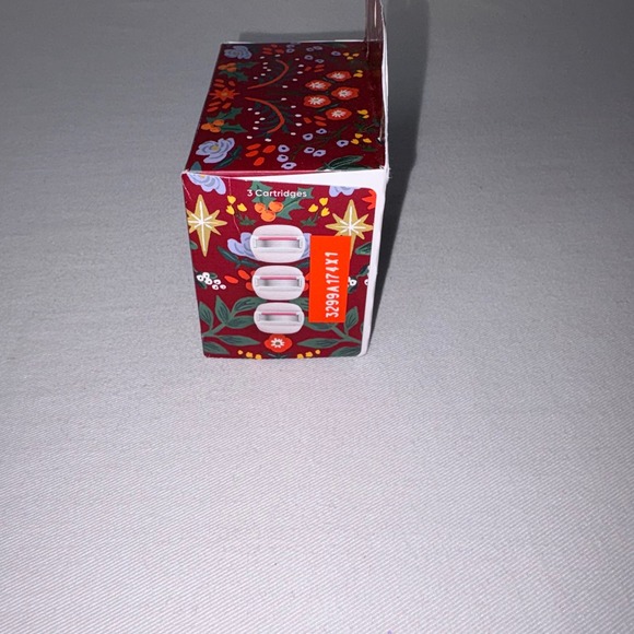 Gillette Venus Rifle Paper Co Extra ComfortGlide 3ct Razor Refill Berry Mistleto - Picture 4 of 4